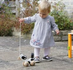 Classic World Pull Dog -Baby Products Classic World Pull Dog1