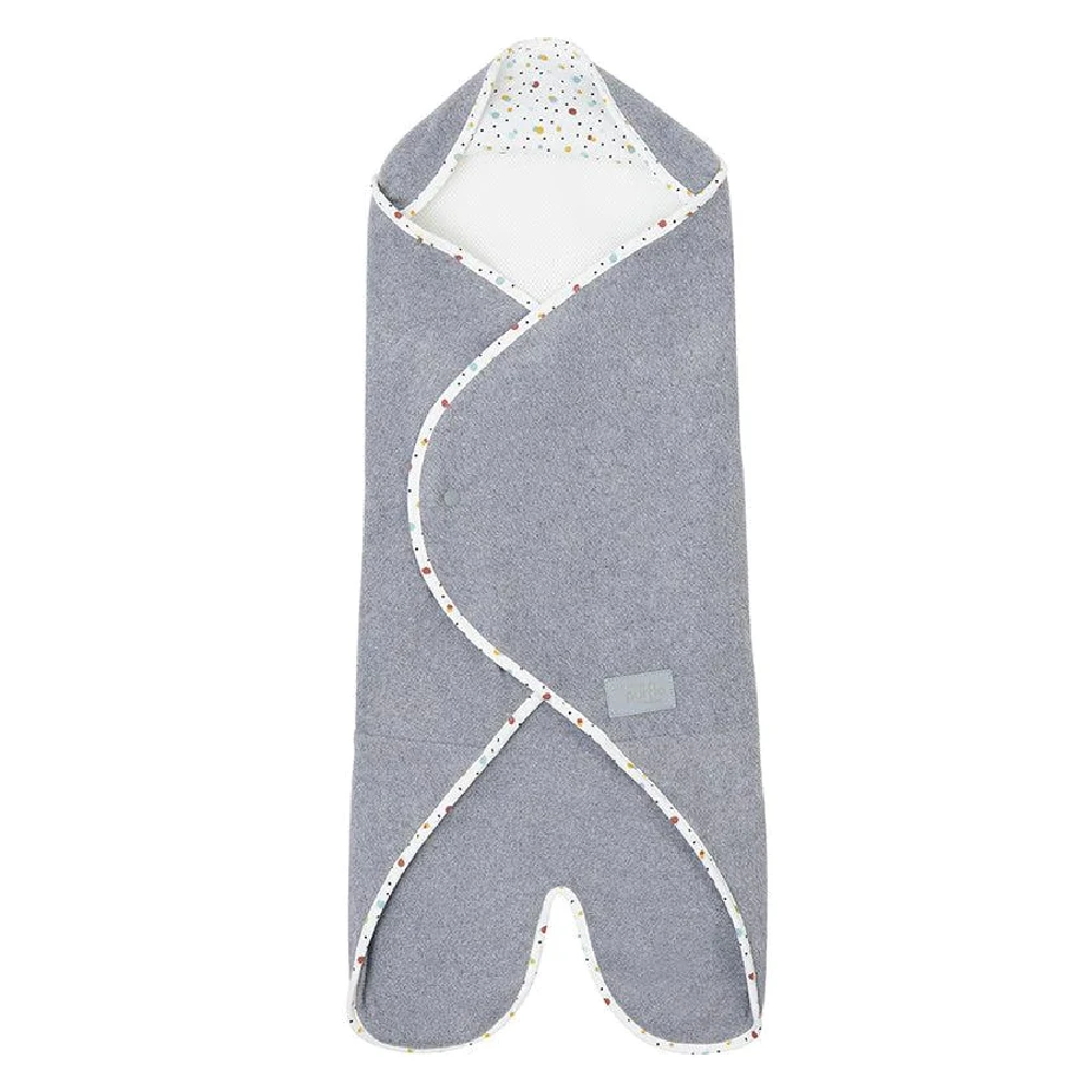 Purflo Cosy Wrap Travel Blanket Scandi Spot 4 Purflo Cosy Wrap Travel Blanket Scandi Spot - Image 2