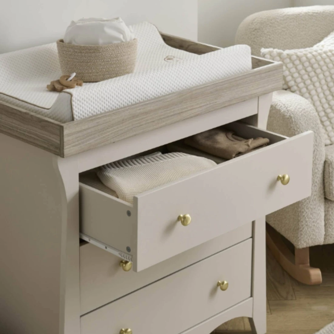 CuddleCo Clara 2 Piece Nursery Furniture Set – Cashmere/Ash 4 CuddleCo Clara 2 Piece Nursery Furniture Set – Cashmere/Ash - Image 2