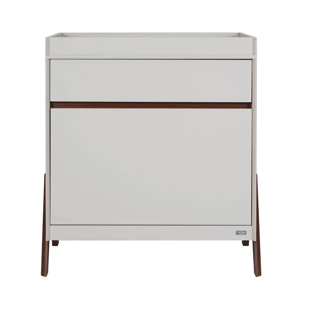 Tutti Bambini Fuori 4in1 2 Piece Nursery Room Set – White Sand/Warm Walnut 15 Tutti Bambini Fuori 4in1 2 Piece Nursery Room Set – White Sand/Warm Walnut - Image 13