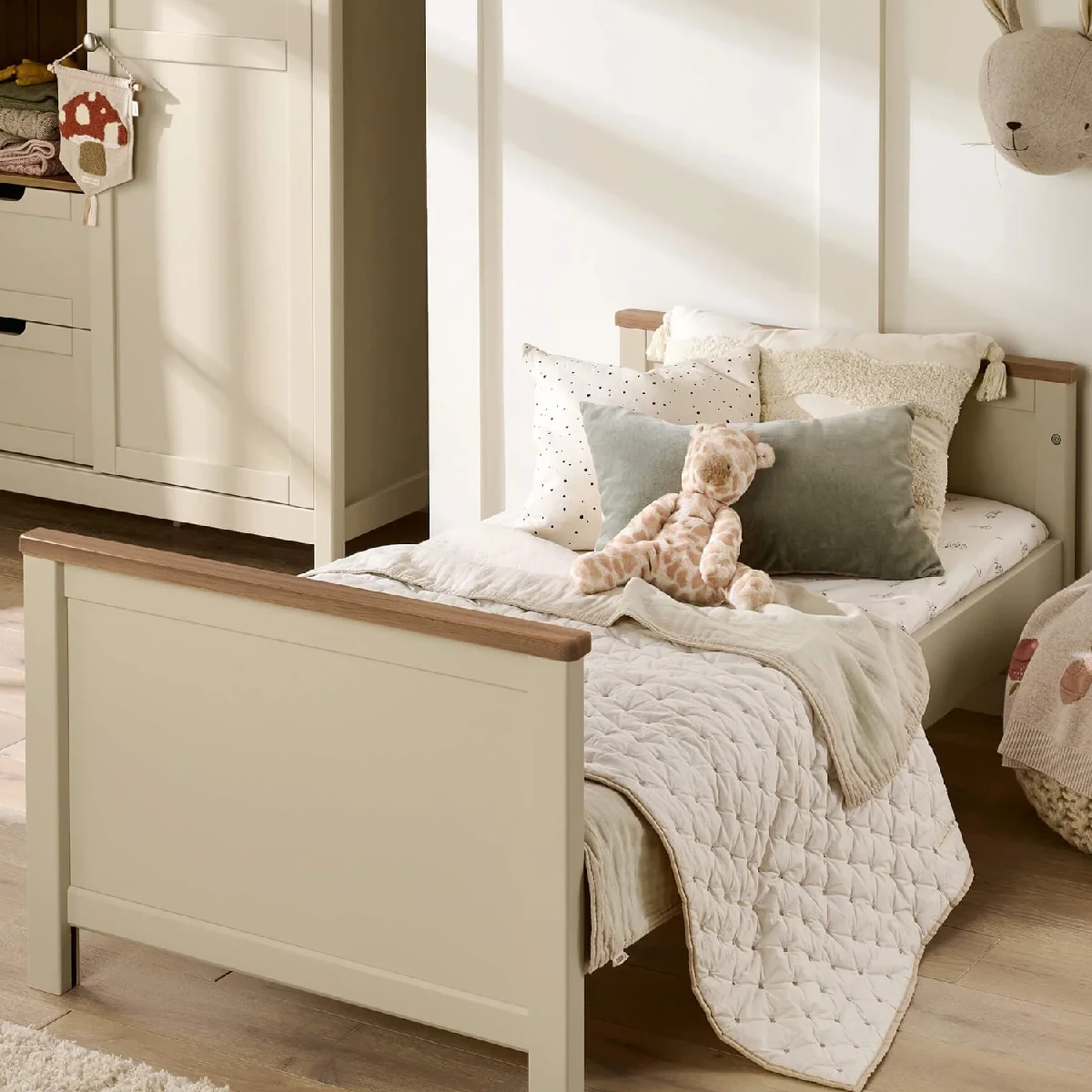 Mamas & Papas Harwell 5 Piece Nursery Room Set – Cashmere 18 Mamas & Papas Harwell 5 Piece Nursery Room Set – Cashmere - Image 16