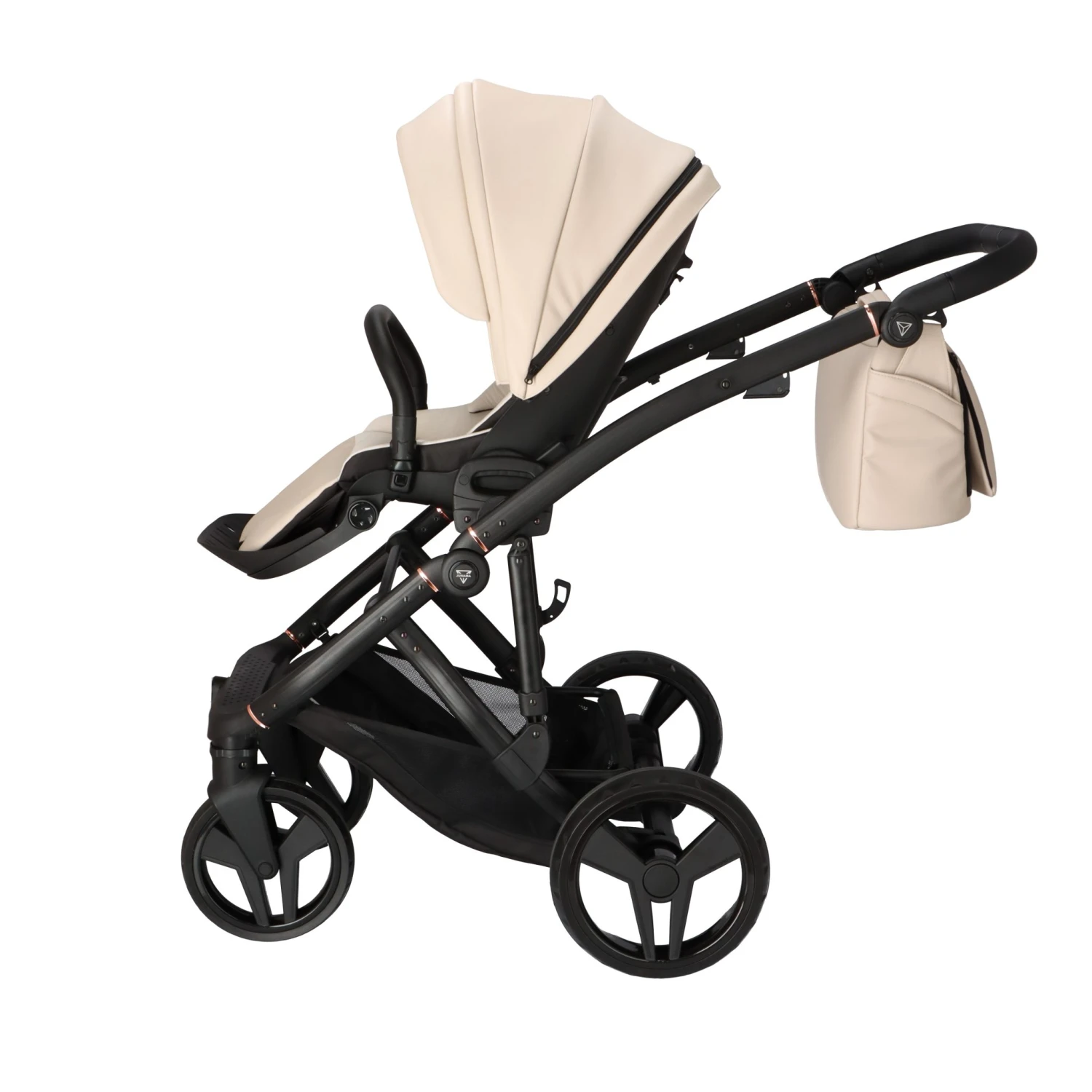Junama Classic 2 In 1 Pram – Classic Beige 4 Junama Classic 2 In 1 Pram – Classic Beige - Image 2