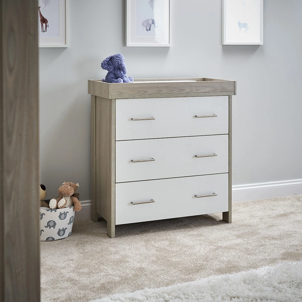 Obaby Nika Mini 3 Piece Nursery Room Set/Under Drawer – Grey Wash/White 5 Obaby Nika Mini 3 Piece Nursery Room Set/Under Drawer – Grey Wash/White - Image 3