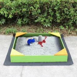 Liberty House Toys Sandpit With Cover